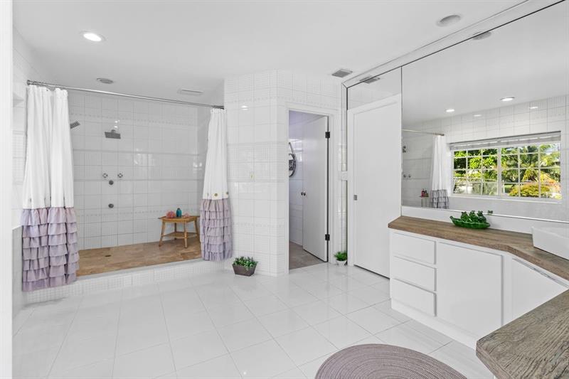 Image 63 of 82 For 19885 22nd Ave