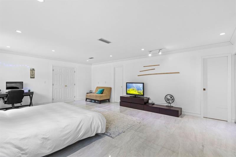 Image 67 of 82 For 19885 22nd Ave