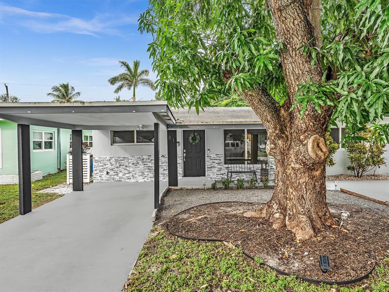 Image 4 of 47 For 81 47th Ct  