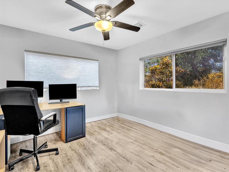 Image 43 of 47 For 81 47th Ct  