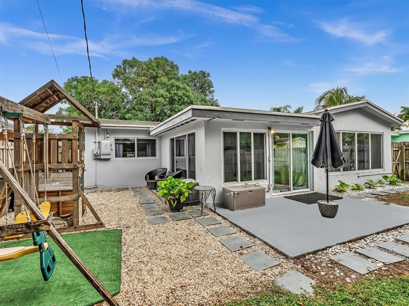 Image 47 of 47 For 81 47th Ct  