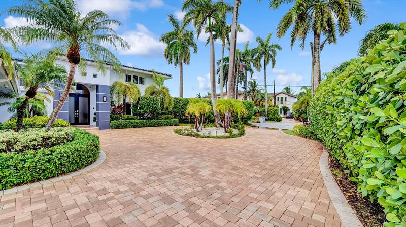 Image 17 of 78 For 2593 9 Street