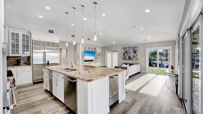 Image 52 of 78 For 2593 9 Street