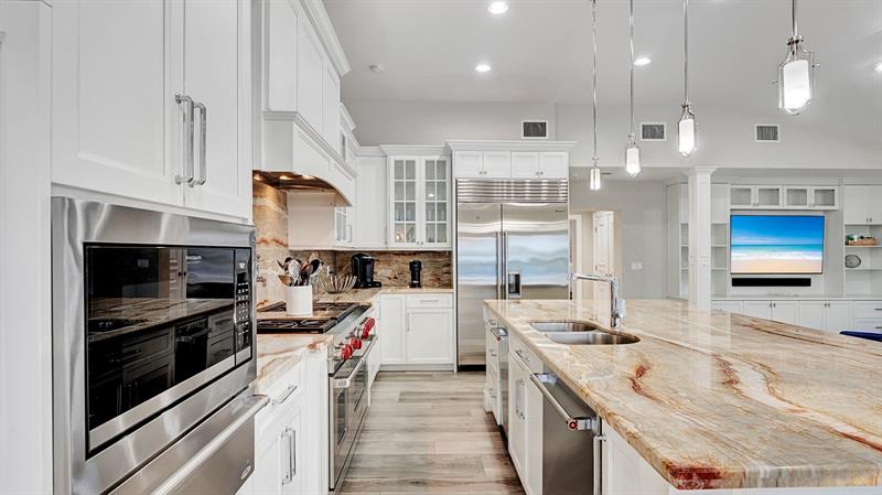 Image 63 of 78 For 2593 9 Street