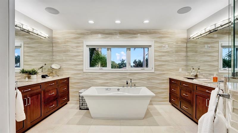 Image 64 of 78 For 2593 9 Street