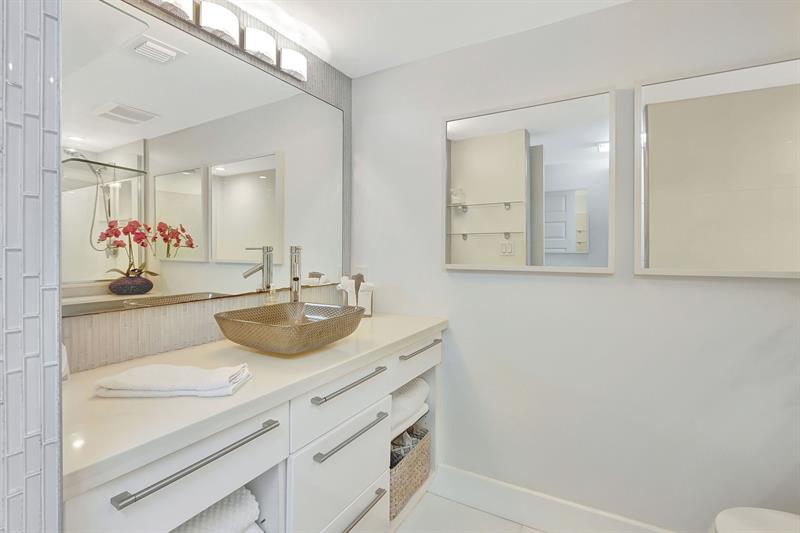 Image 15 of 20 For 2000 Ocean Dr 609