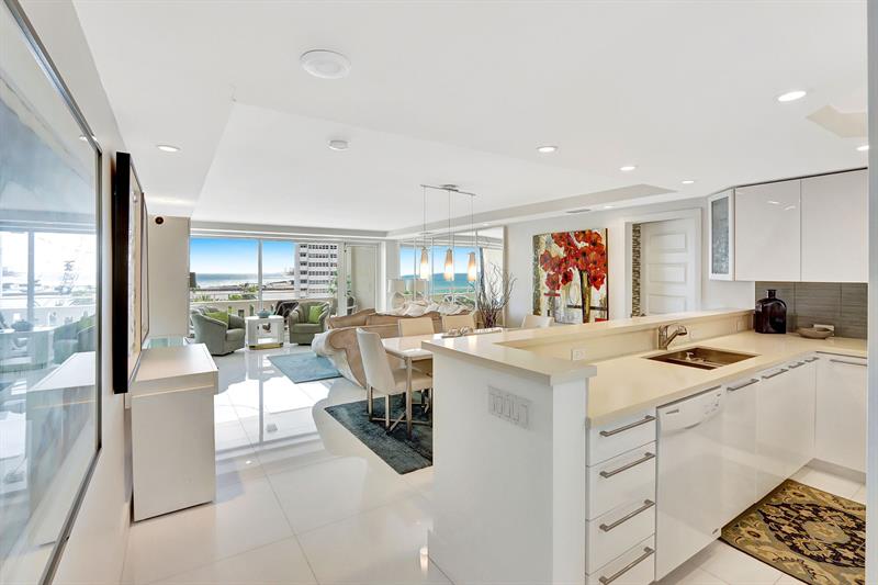 Image 4 of 20 For 2000 Ocean Dr 609