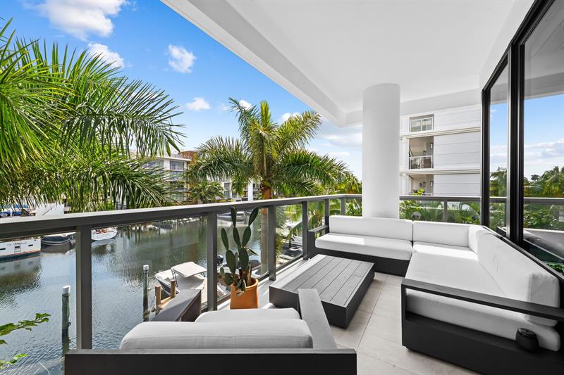 Image 24 of 31 For 60 Hendricks Isle  301