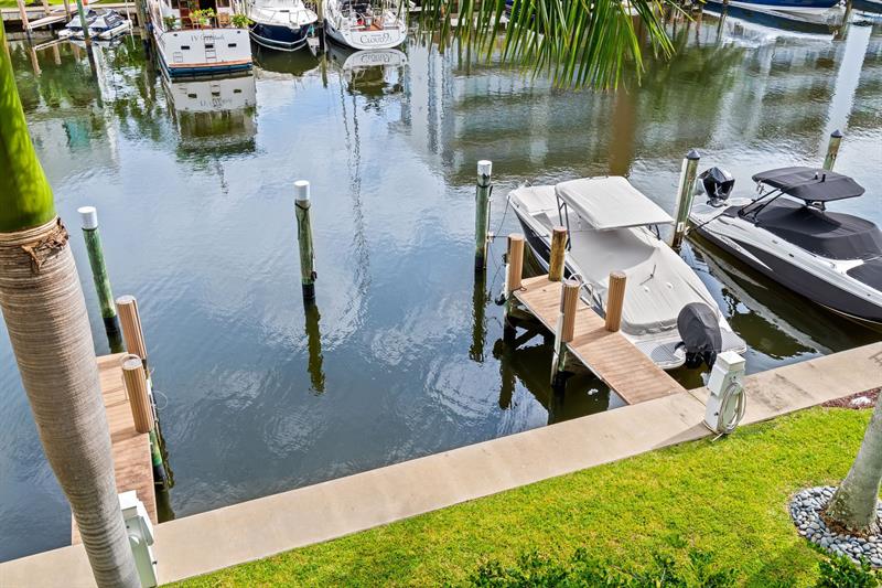 Image 25 of 31 For 60 Hendricks Isle  301