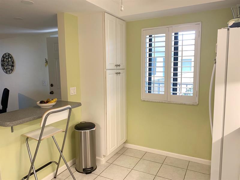 Image 12 of 21 For 1202 Lake Dr  502