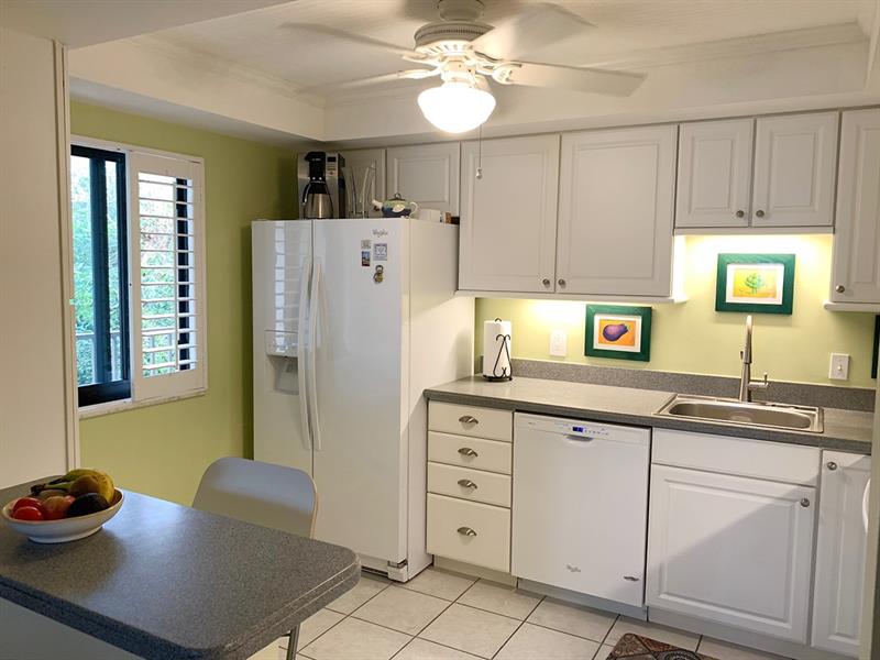 Image 7 of 21 For 1202 Lake Dr  502