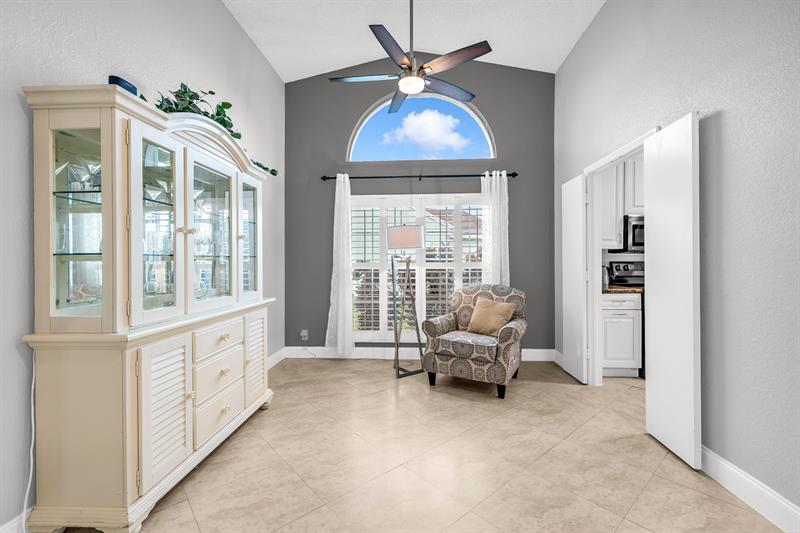 Image 10 of 42 For 12931 Elmford Ln