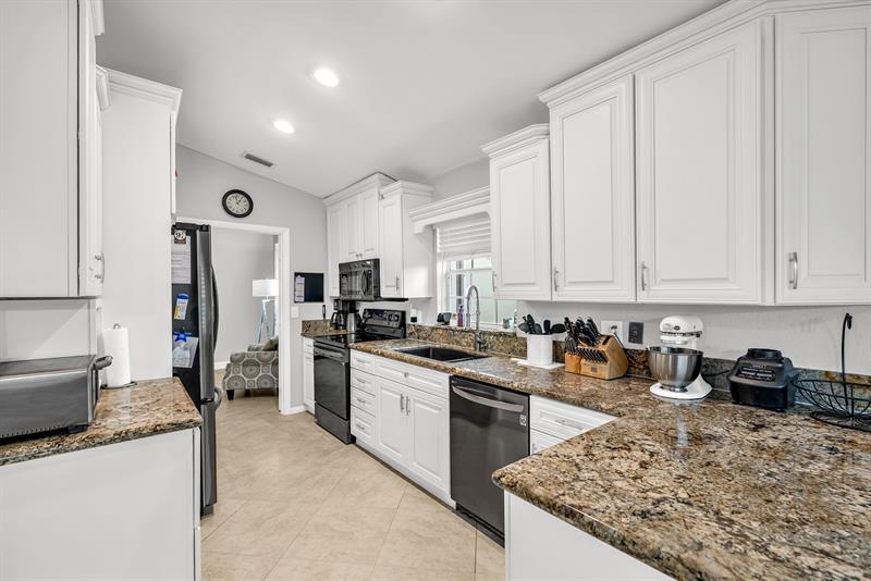 Image 15 of 42 For 12931 Elmford Ln