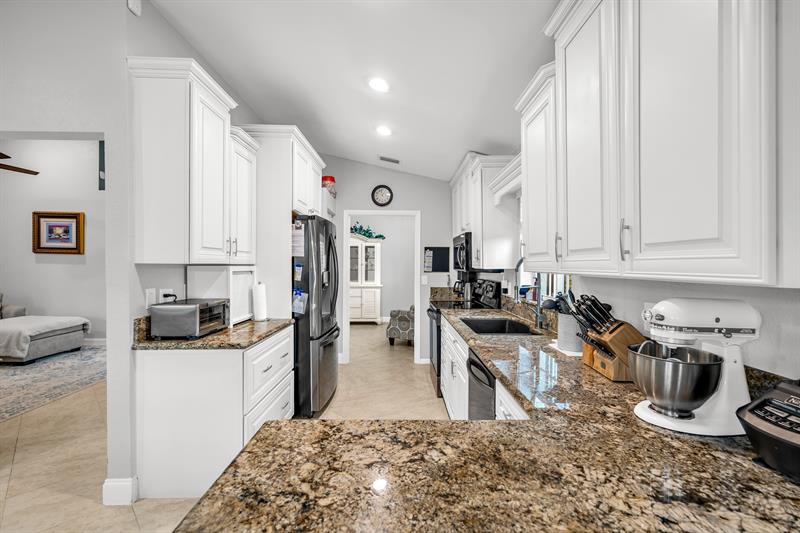 Image 16 of 42 For 12931 Elmford Ln