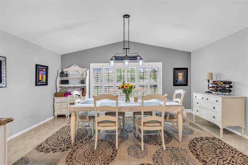 Image 17 of 42 For 12931 Elmford Ln