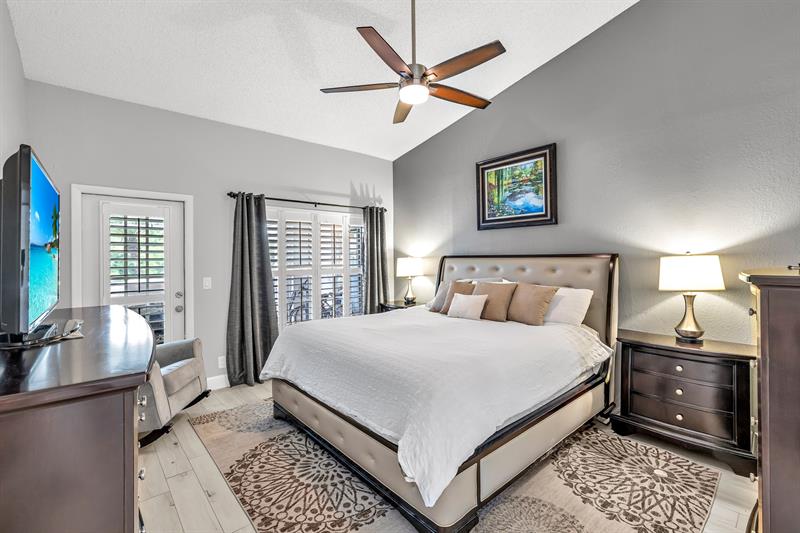 Image 20 of 42 For 12931 Elmford Ln