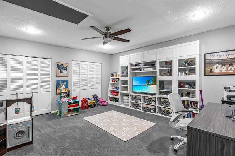 Image 29 of 42 For 12931 Elmford Ln