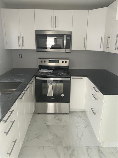 Image 3 of 14 For 10290 36th St  7