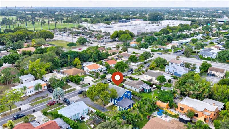 Image 32 of 32 For 819 Lytle St