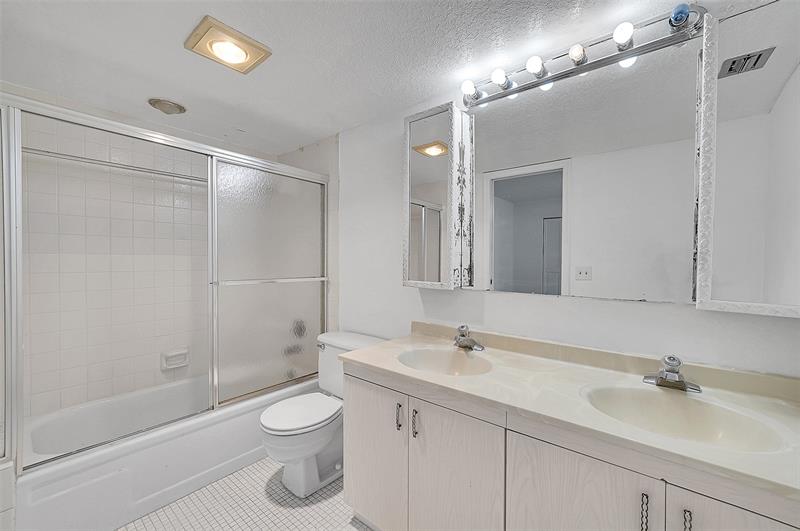 Image 23 of 35 For 2504 Antigua Ter  H2