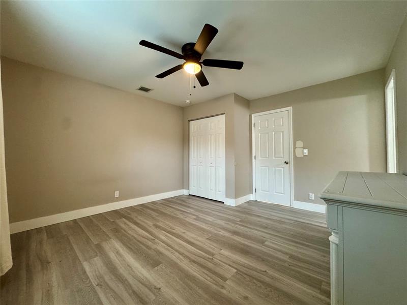 Image 15 of 36 For 1871 31st Ct