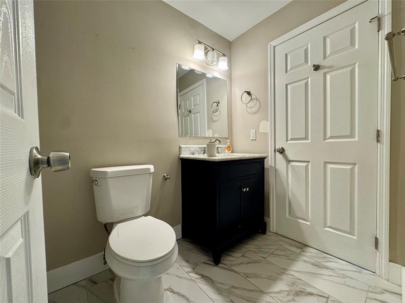 Image 22 of 36 For 1871 31st Ct