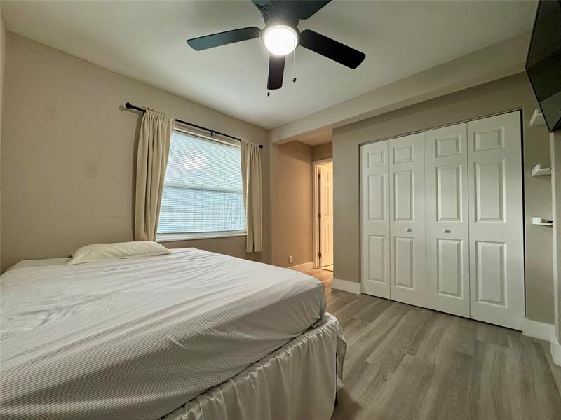 Image 24 of 36 For 1871 31st Ct