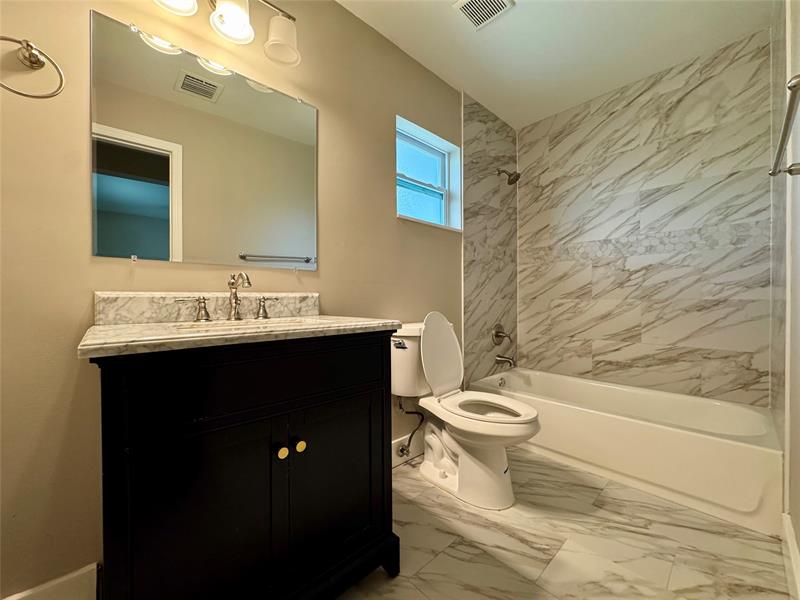 Image 26 of 36 For 1871 31st Ct