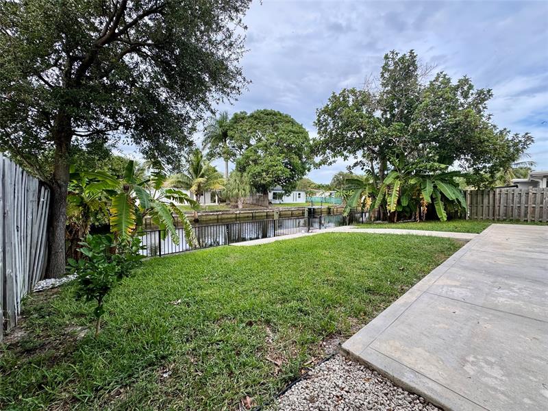 Image 29 of 36 For 1871 31st Ct