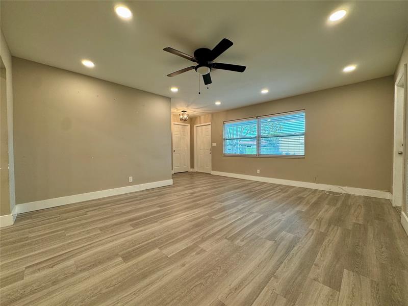 Image 7 of 36 For 1871 31st Ct