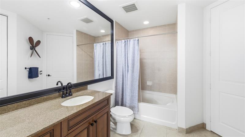 Image 30 of 38 For 347 New River Dr E  3110