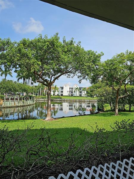 Image 17 of 20 For 2731 Ocean Club Blvd 106