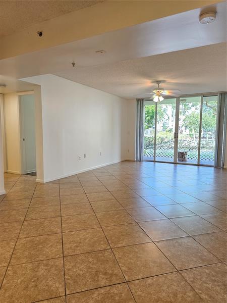 Image 6 of 20 For 2731 Ocean Club Blvd 106