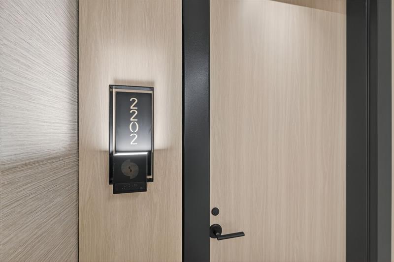 Image 3 of 68 For 153 Seabreeze Blvd  2202-s