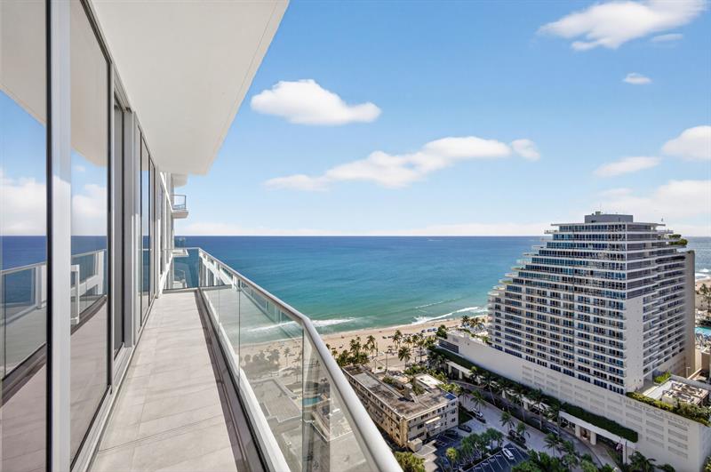 Image 37 of 68 For 153 Seabreeze Blvd  2202-s