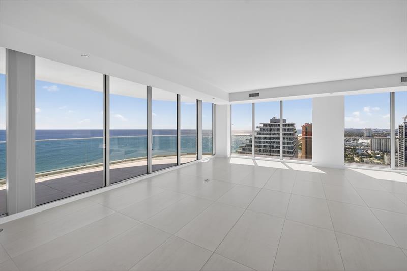 Image 5 of 68 For 153 Seabreeze Blvd  2202-s