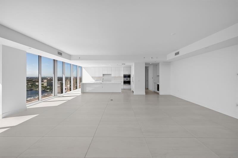 Image 6 of 68 For 153 Seabreeze Blvd  2202-s