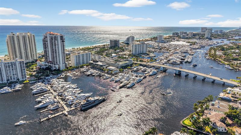 Image 60 of 68 For 153 Seabreeze Blvd  2202-s