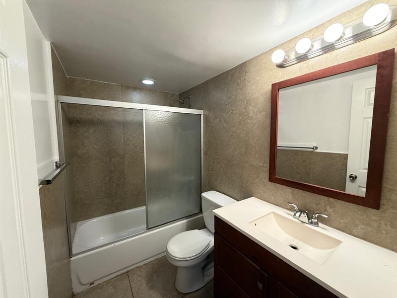 Details for 607 29th Dr  27, Wilton Manors, FL 33334