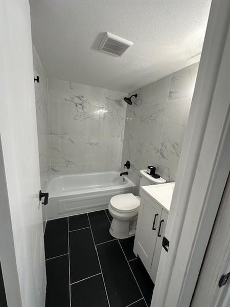 Image 28 of 48 For 2700 Coral Springs Dr  207