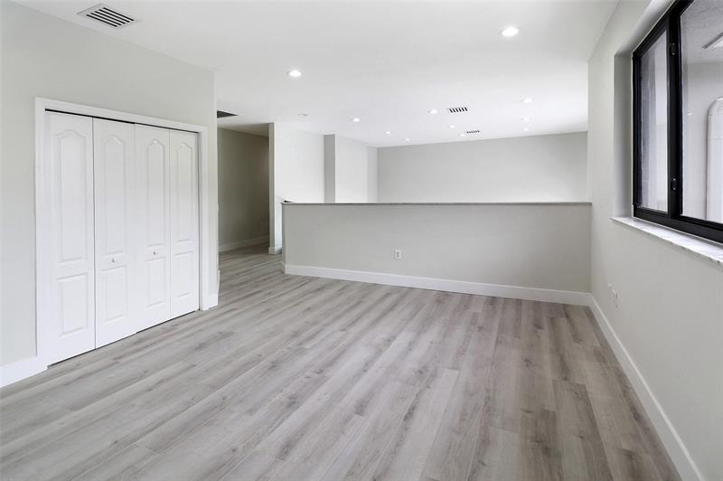 Image 35 of 42 For 10303 26th St