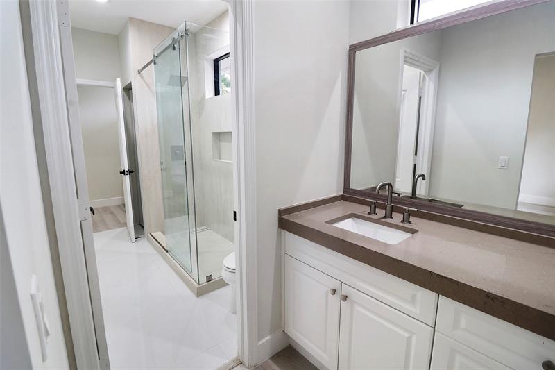 Image 40 of 42 For 10303 26th St