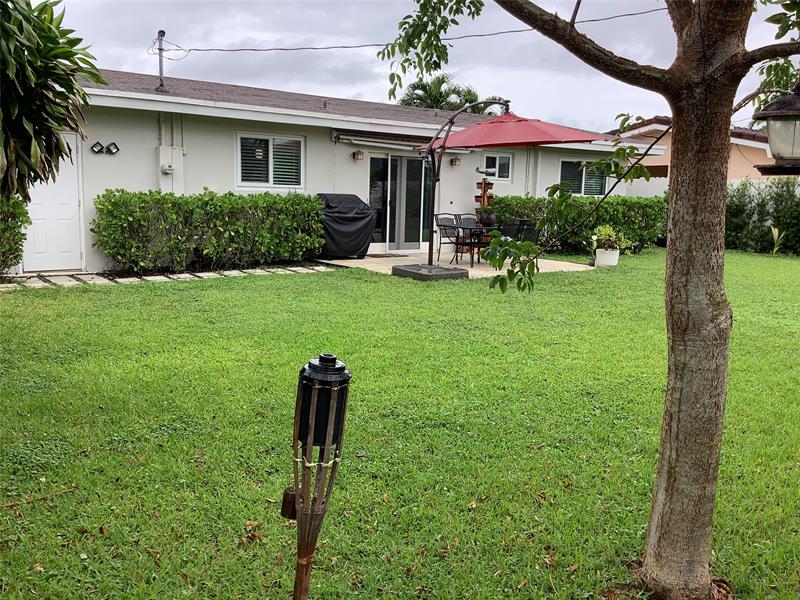 Image 19 of 20 For 8260 11th Ct