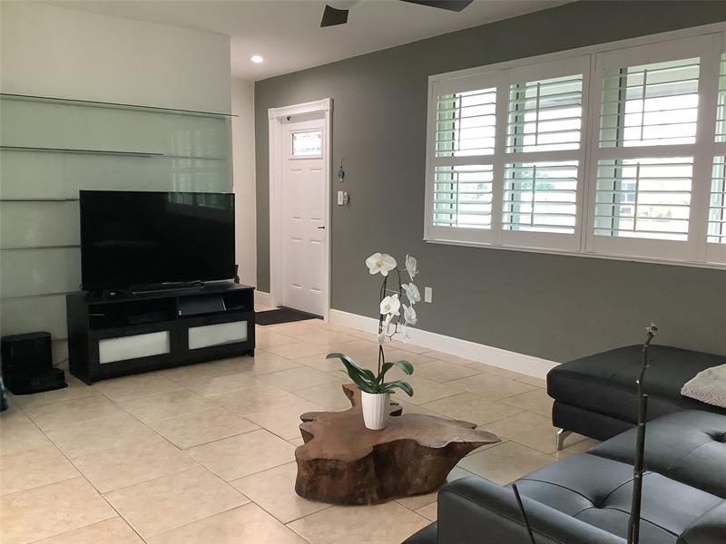 Image 5 of 20 For 8260 11th Ct