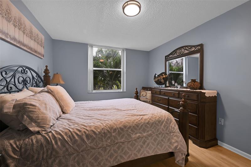 Image 10 of 29 For 2711 Ocean Club Blvd 204