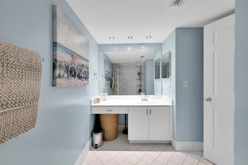 Image 22 of 29 For 2711 Ocean Club Blvd 204