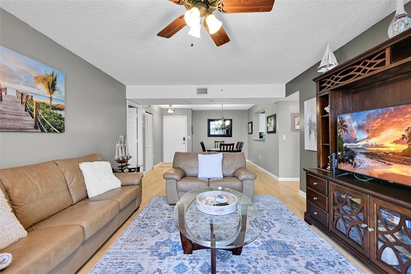 Image 5 of 29 For 2711 Ocean Club Blvd 204