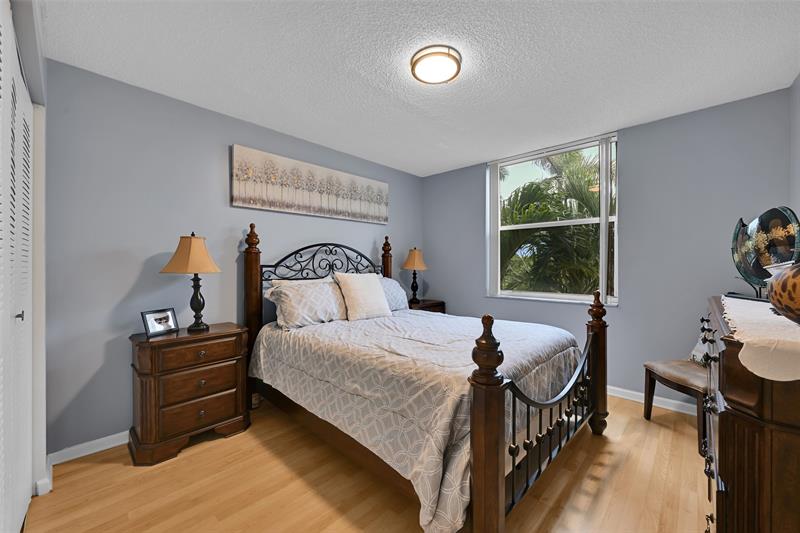 Image 9 of 29 For 2711 Ocean Club Blvd 204