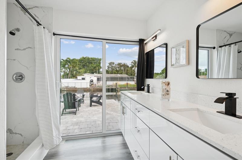 Image 13 of 24 For 1921 31st Ct