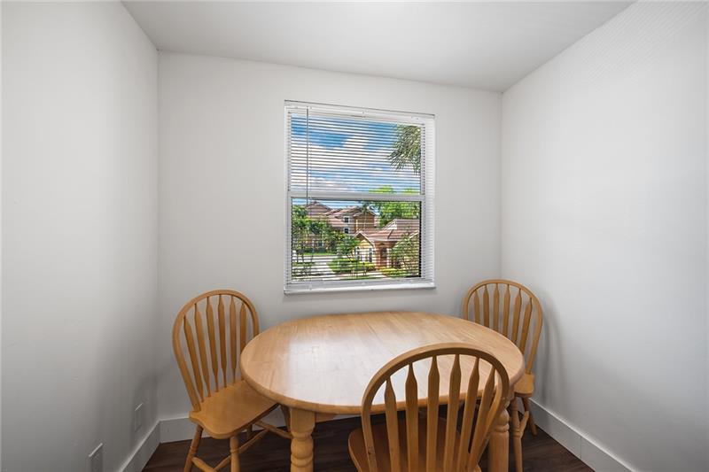 Image 11 of 21 For 8851 Wiles Rd  202